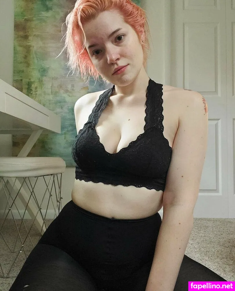 Fappytayls, goldenpetty_thestylist Leaked Nude Picture #FuscnE9X2F