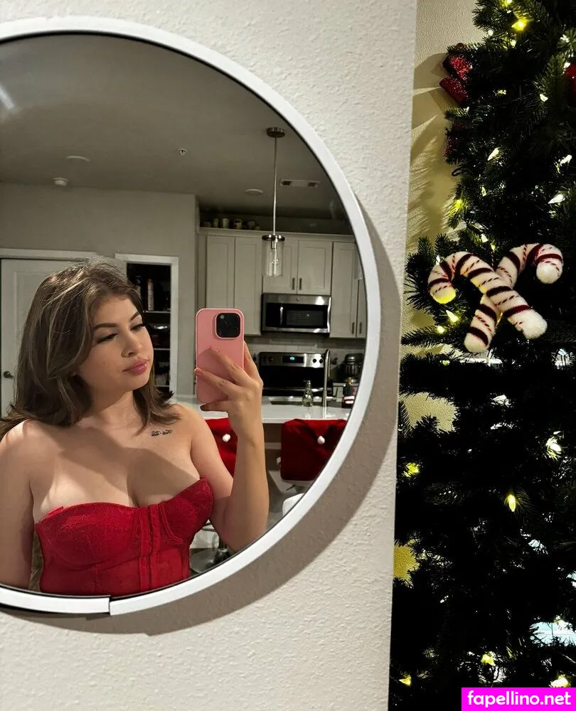 Favaly, urfavealyy Leaked Nude Picture #8GFKtBxys6