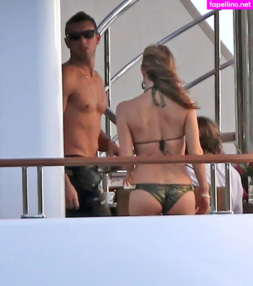 Fergie Leaked Nude Picture #DhHe4LTjQL