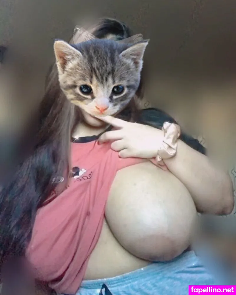 Chayada Dulyasatien (Busty Thai Model, fhong_fionax Leaked Nude Picture #EMqG4LL6y0