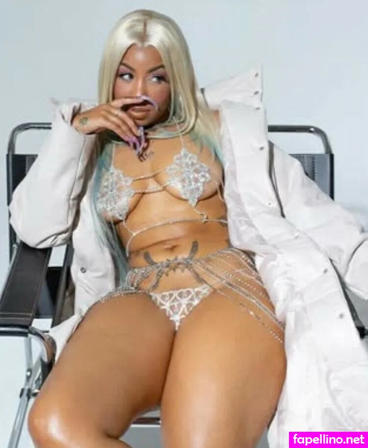 Figgmunityworld Leaked Nude Picture #8AxGWDna7H