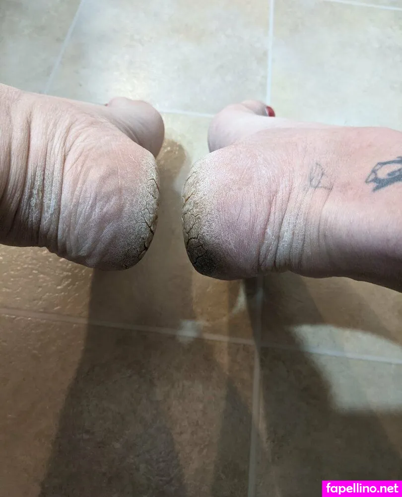 Flirtyf33t94, peanutbutterandjellyaddict Leaked Nude Picture #43TClHkEot