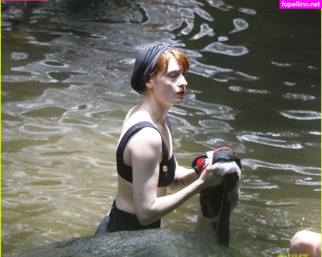 Florence Leaked Nude Picture #CgP72En8yo