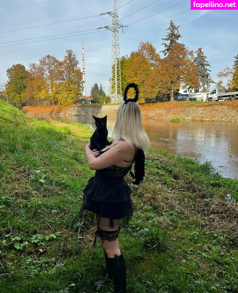 Freeellaknox, freekikihelen Leaked Nude Picture #mueVfKG5eI