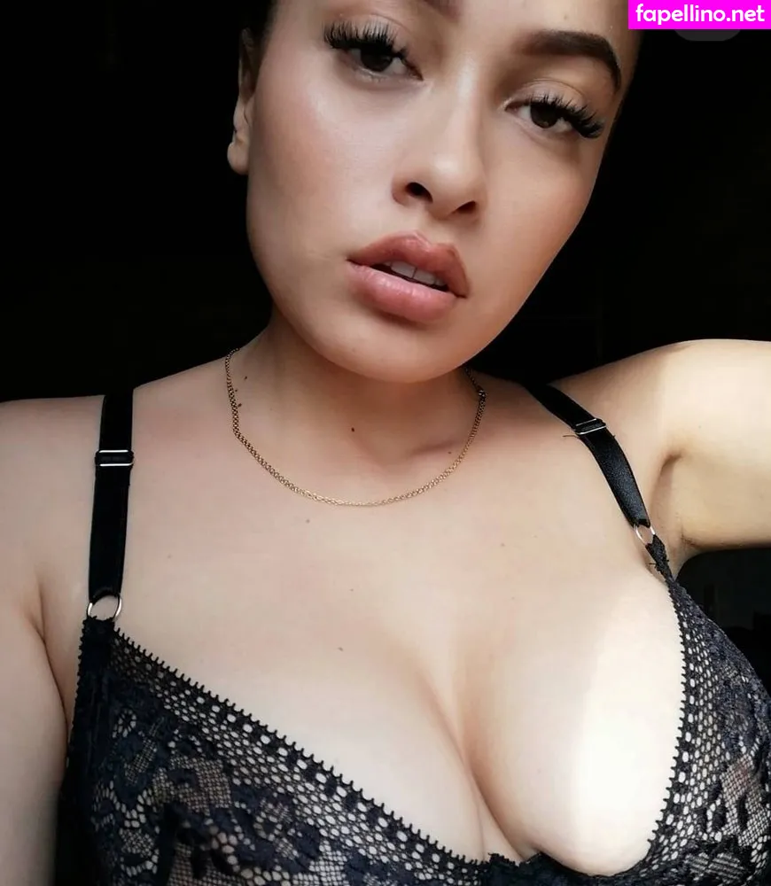 Badhombregirls, cassandrcruz Leaked Nude Picture #eIXS3Kn7vp
