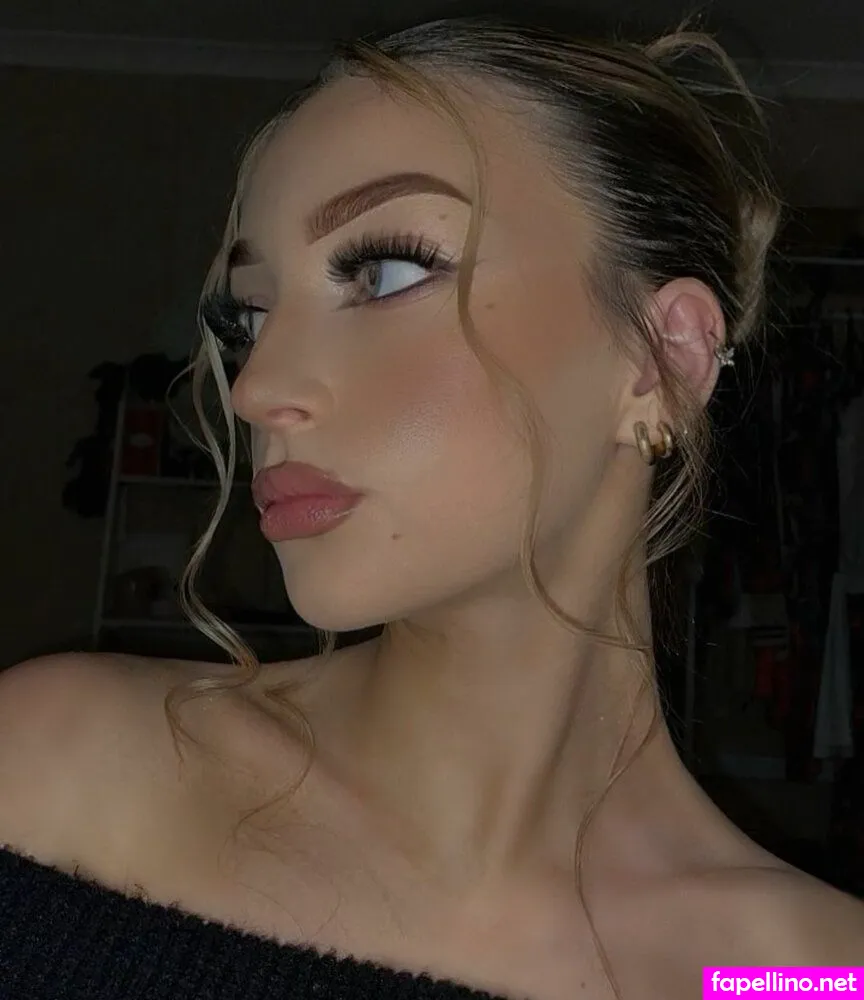 @georgia_brooksss, pinuppeach Leaked Nude Picture #AY8yCS3Tom