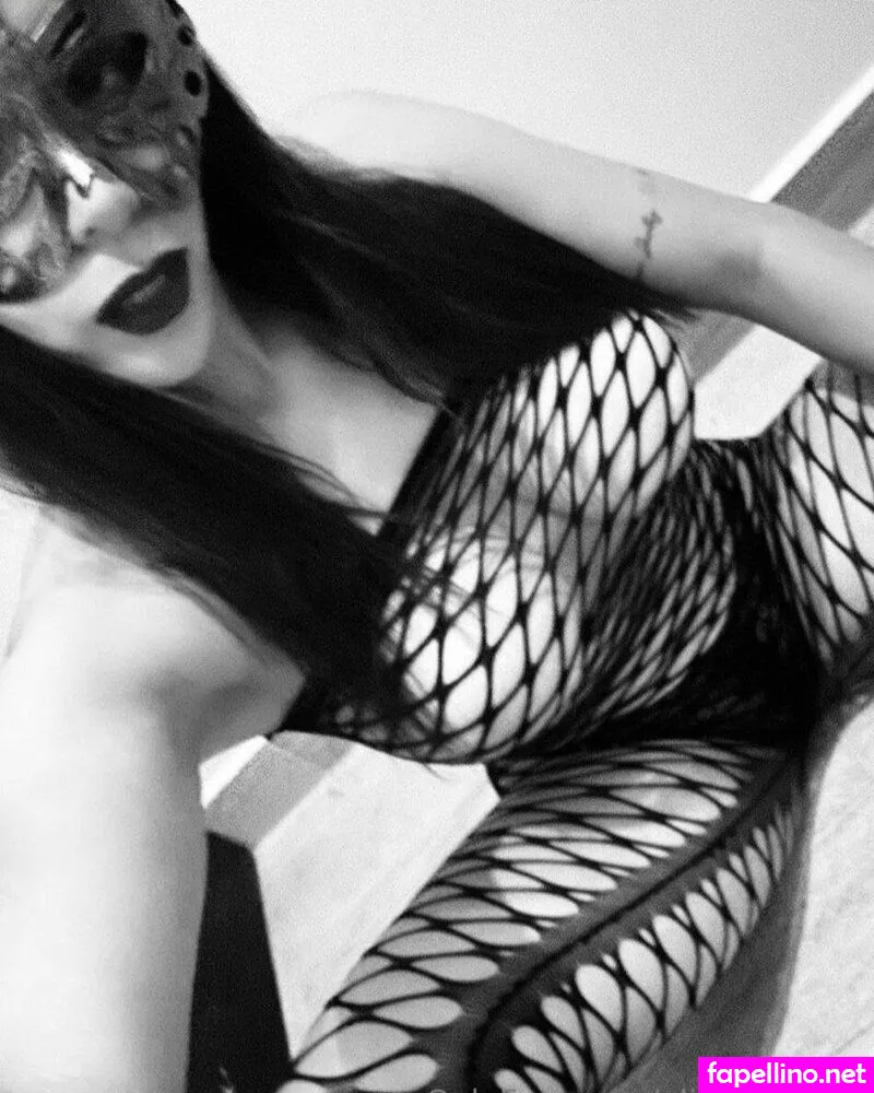 Gloomyfriends_, oncloud_e Leaked Nude Picture #plf8n8r2fW