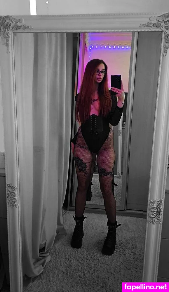 Glossyfoxy, glossyfoxy1 Leaked Nude Picture #DapviVgipX