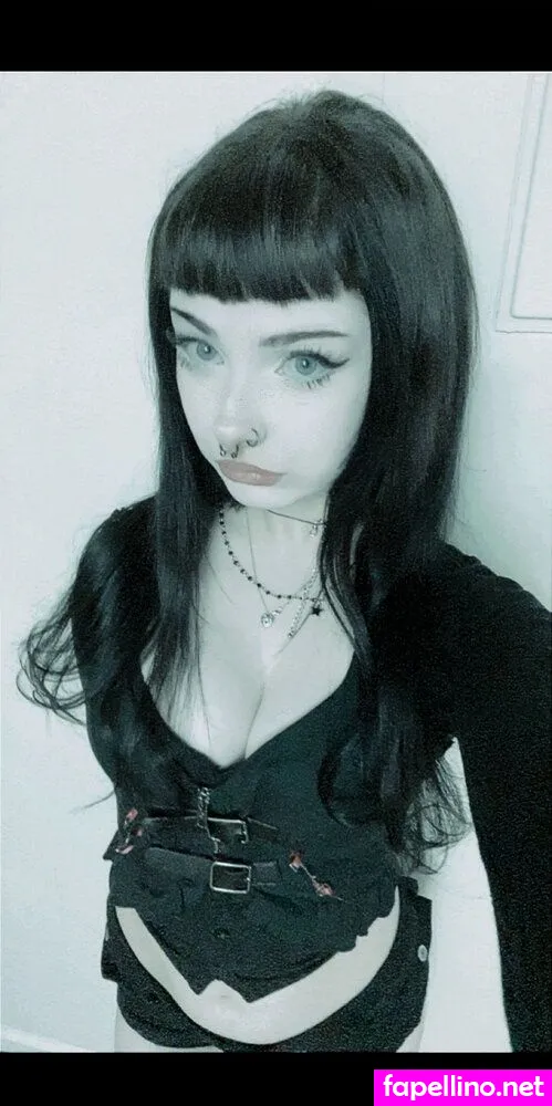 Gothnips, gothnipss Leaked Nude Picture #NN0e4kM7w4