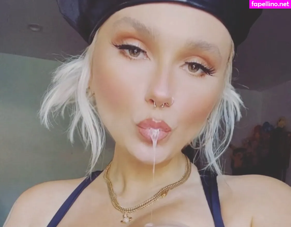 Gwennie Grey, gwenniegrey, gwenstefani Leaked Nude Picture #Z86AB8v575