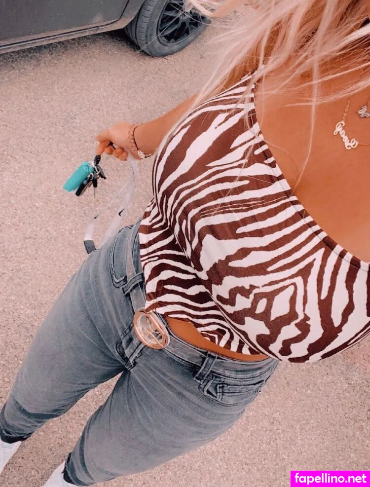 Hal3ylarson, haleylarsonnn Leaked Nude Picture #CgL9t0nkRh