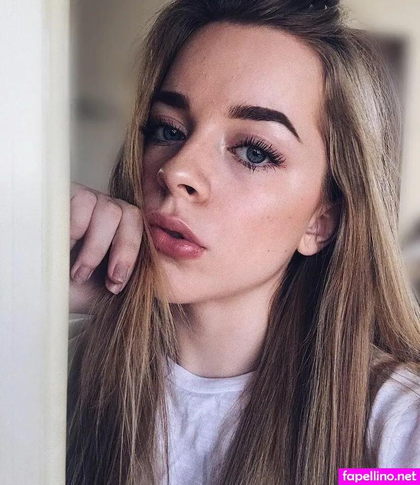 Hal3ylarson, haleylarsonnn Leaked Nude Picture #NVfmpLcaCS