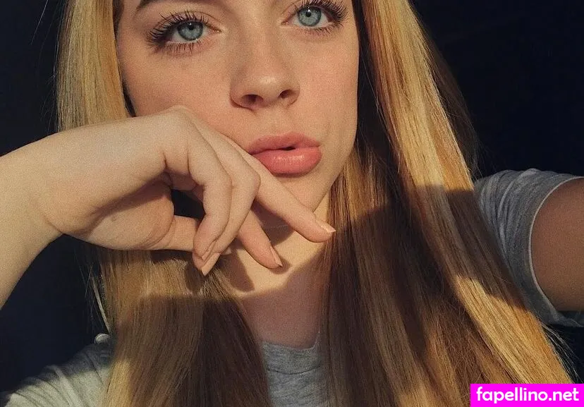 Hal3ylarson, haleylarsonnn Leaked Nude Picture #SEkmuTugAw