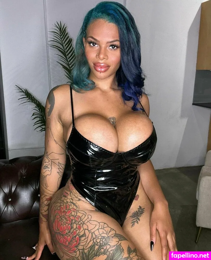 Hallehayesreal, hallehayesvip Leaked Nude Picture #5Jf8r73KP0