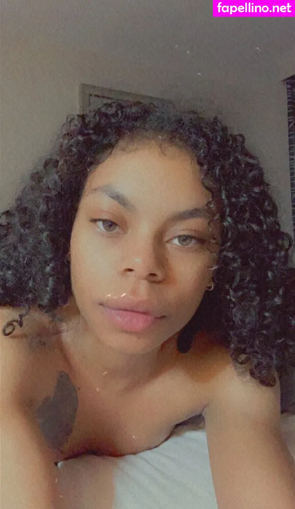 Hazelqveen, qveen.tomkia Leaked Nude Picture #DKrQJm7ZDL
