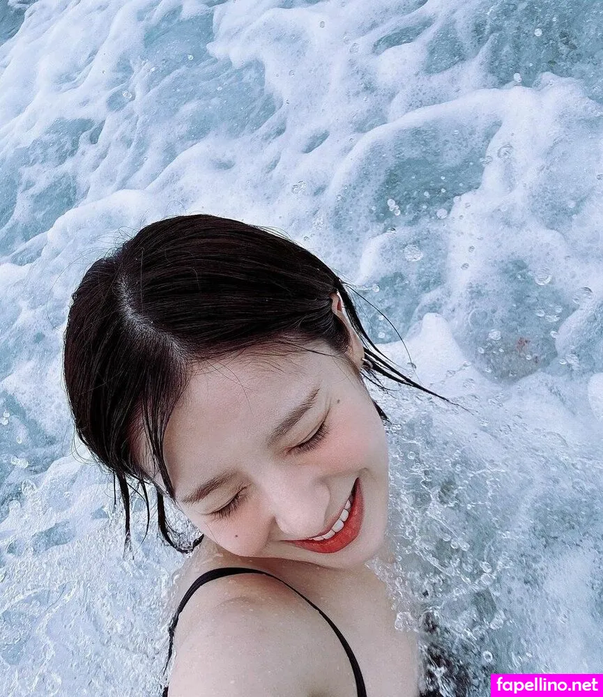 HeeJin (ARTMS , heejin_theworld Leaked Nude Picture #obWr5yJkGk