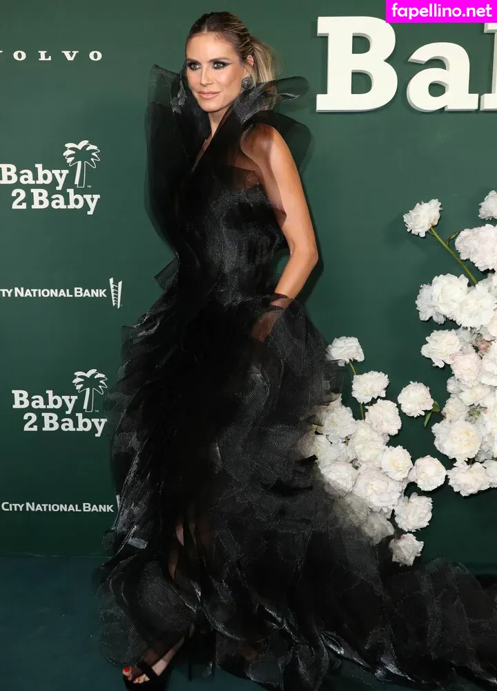 Heidiklum Leaked Nude Picture #92uWIa7qju