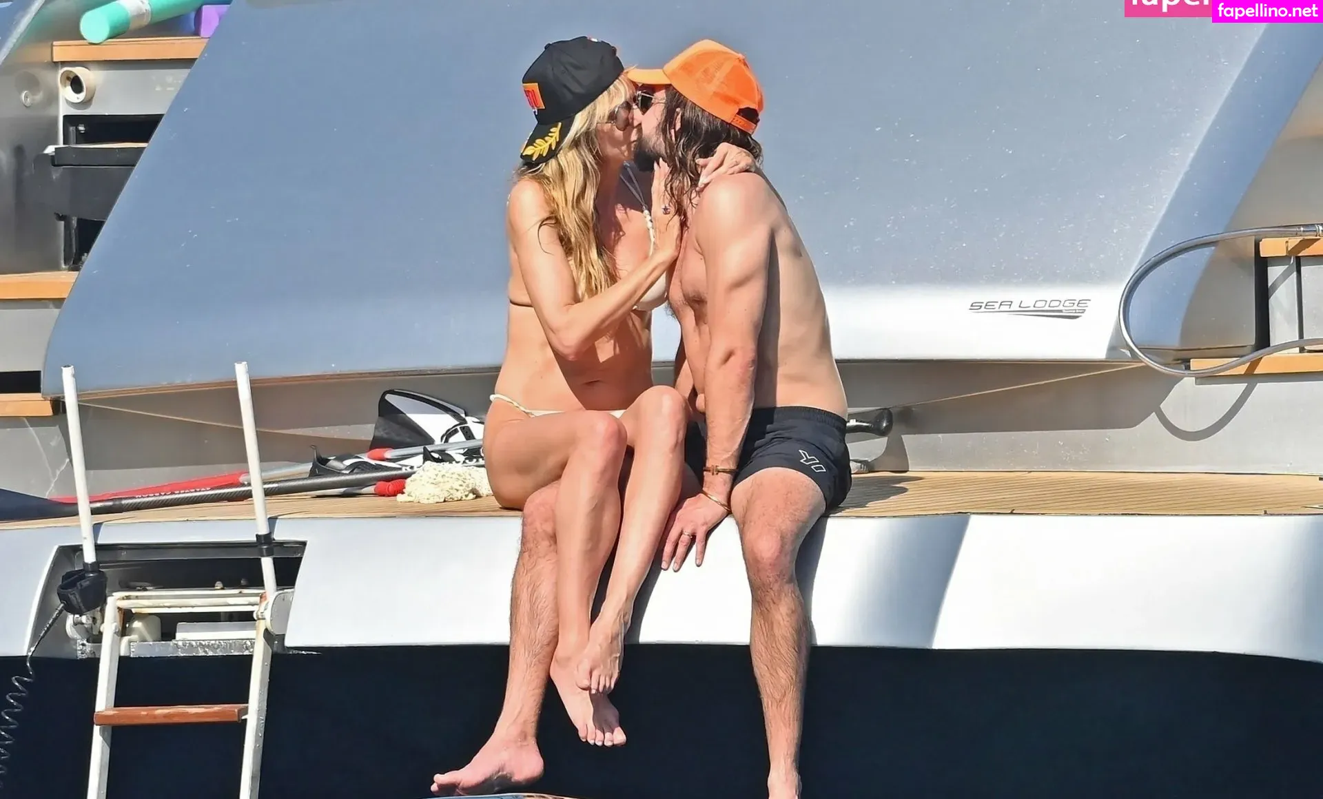 Heidiklum Leaked Nude Picture #QOJrYQPy9e