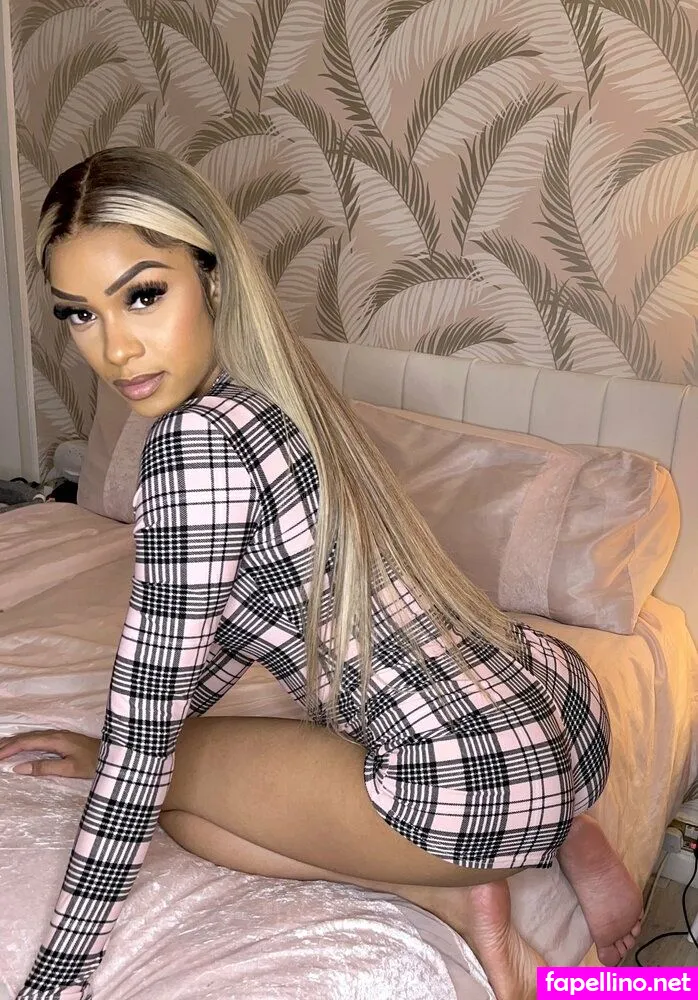 Herfeetonfleek Leaked Nude Picture #dfAwJo6qz7