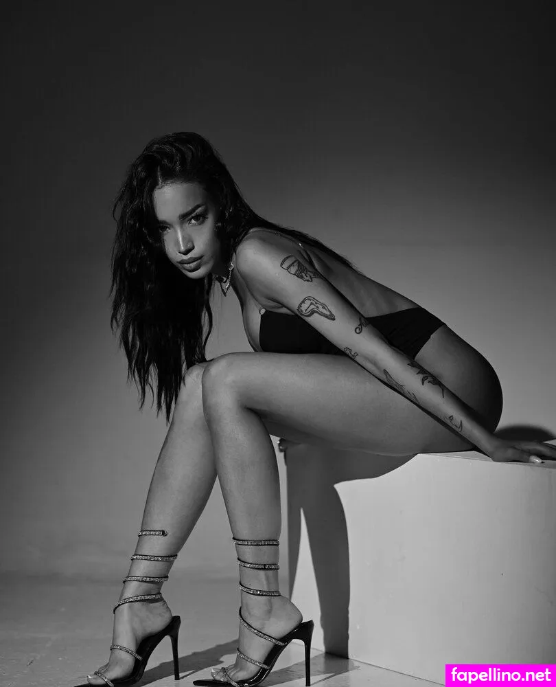 Hesleysalis Leaked Nude Picture #2sdkx3iL70