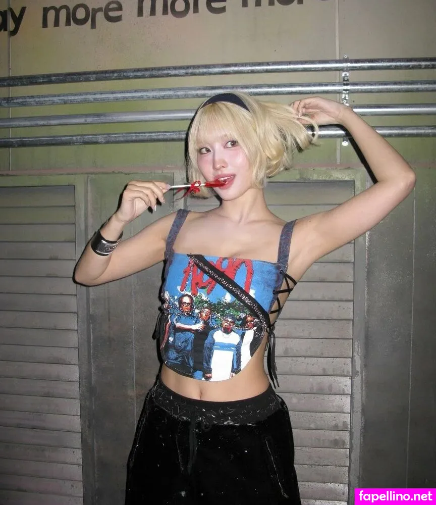 TWICE, momo Leaked Nude Picture #BWcLOCORAz