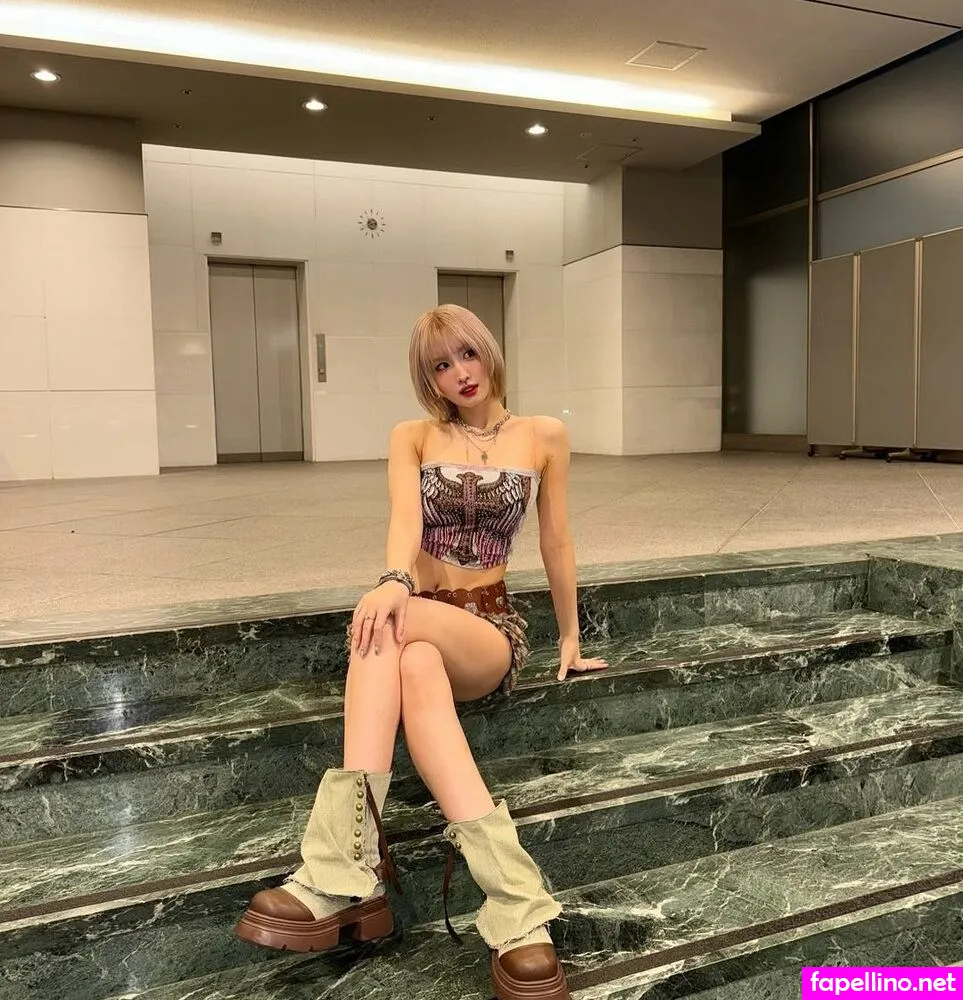 TWICE, momo Leaked Nude Picture #o78M4RLIe2