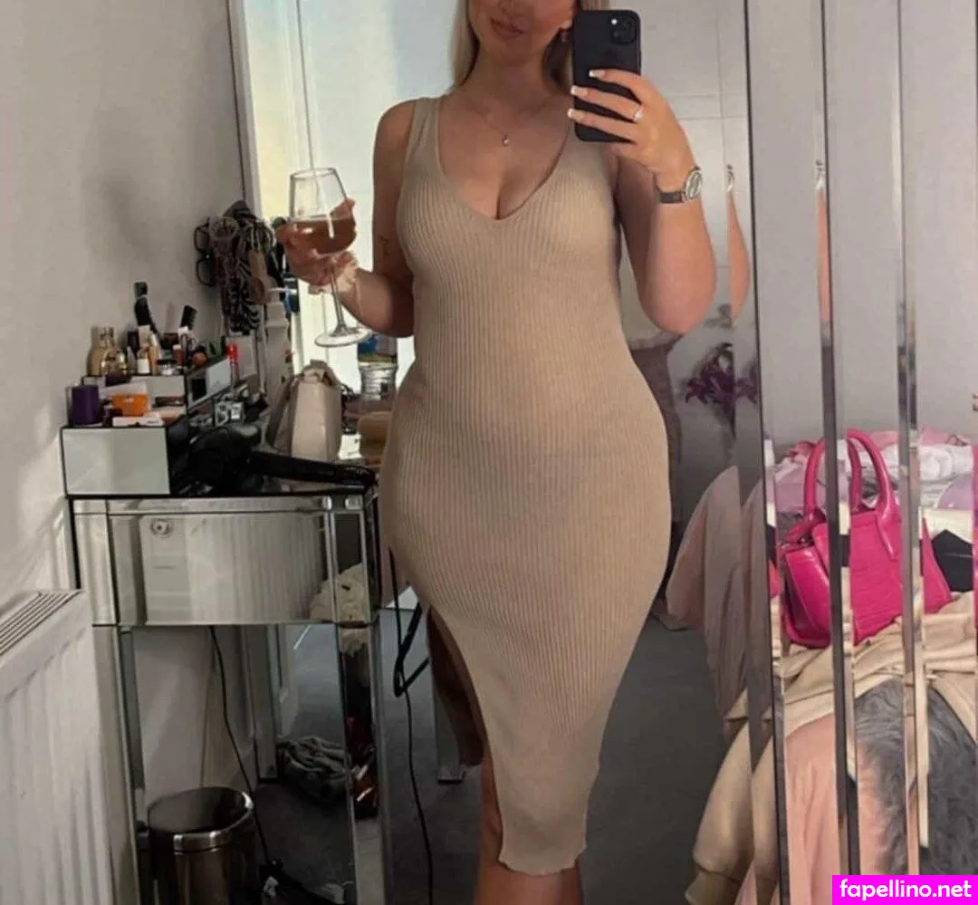 Hollyflintham Leaked Nude Picture #jIbsrXx7bZ