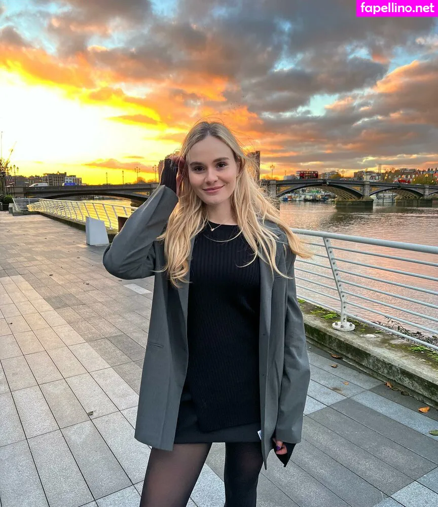 Hollyramsayy Leaked Nude Picture #LJGSdckdbc