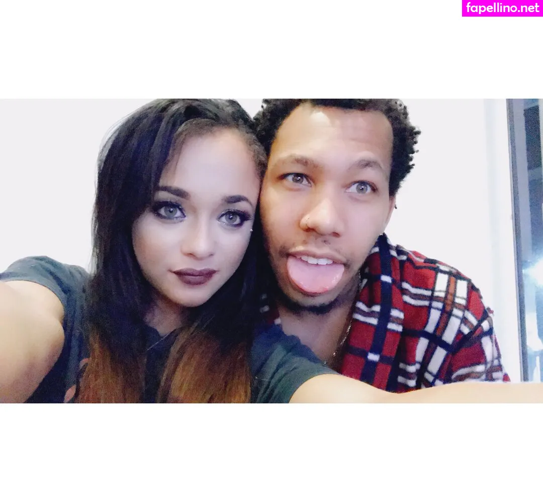 Hollyhendrix_, hollyhendrixofficial Leaked Nude Picture #H9sn5CIrrL