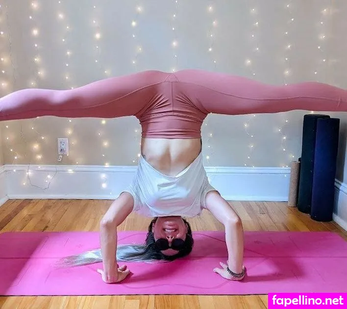 Hot-yoga, hotyoga_babe Leaked Nude Picture #bToCQlbTuB