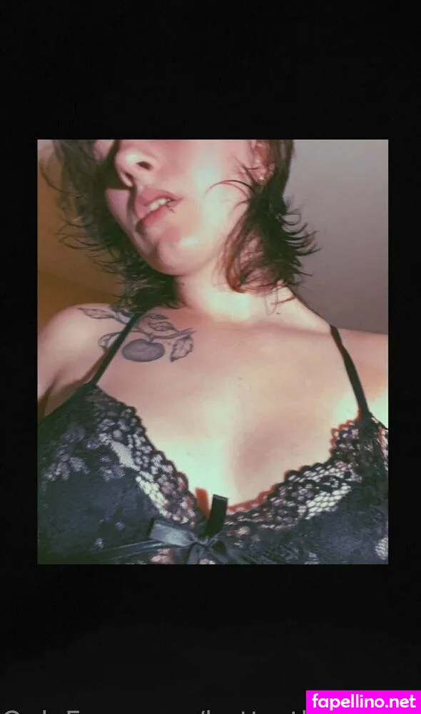 An_amateur_artist_, ineedtopayforcollege Leaked Nude Picture #6hqETm4FkO