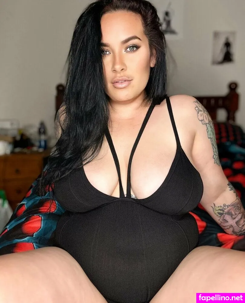 Inkedivy_x, justyouraveragemum_x Leaked Nude Picture #BBKnqc0Iqk
