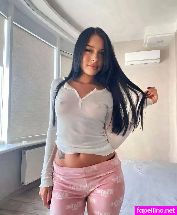 Isabelaevans, isabellasigns Leaked Nude Picture #ombZz0zPrz