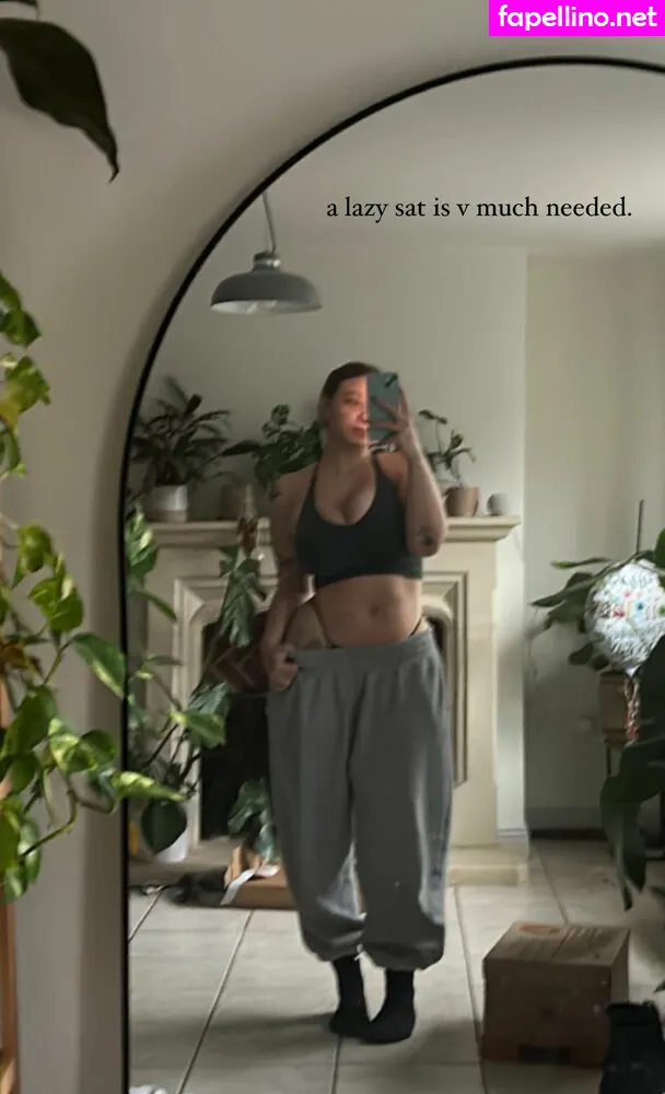 Isabelladortapoetry444 Leaked Nude Picture #31QcmxMW8s