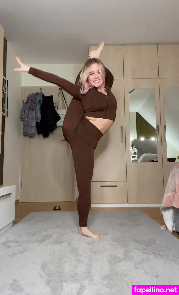 Itsmisabell, sarahtoninx9_ Leaked Nude Picture #i0k5kKGI1m