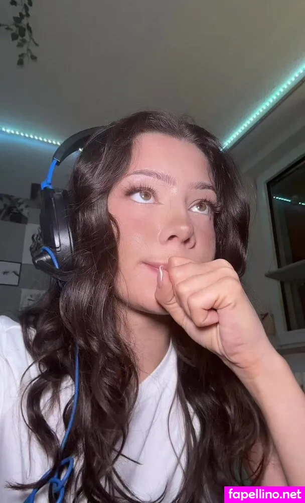 Https:, spicylarissa, spicyxlarissa Leaked Nude Picture #ZsUpaVX7DG