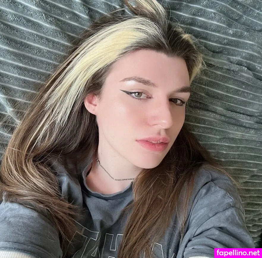 Https:, izzywinterz Leaked Nude Picture #bBhmGIZ9kb