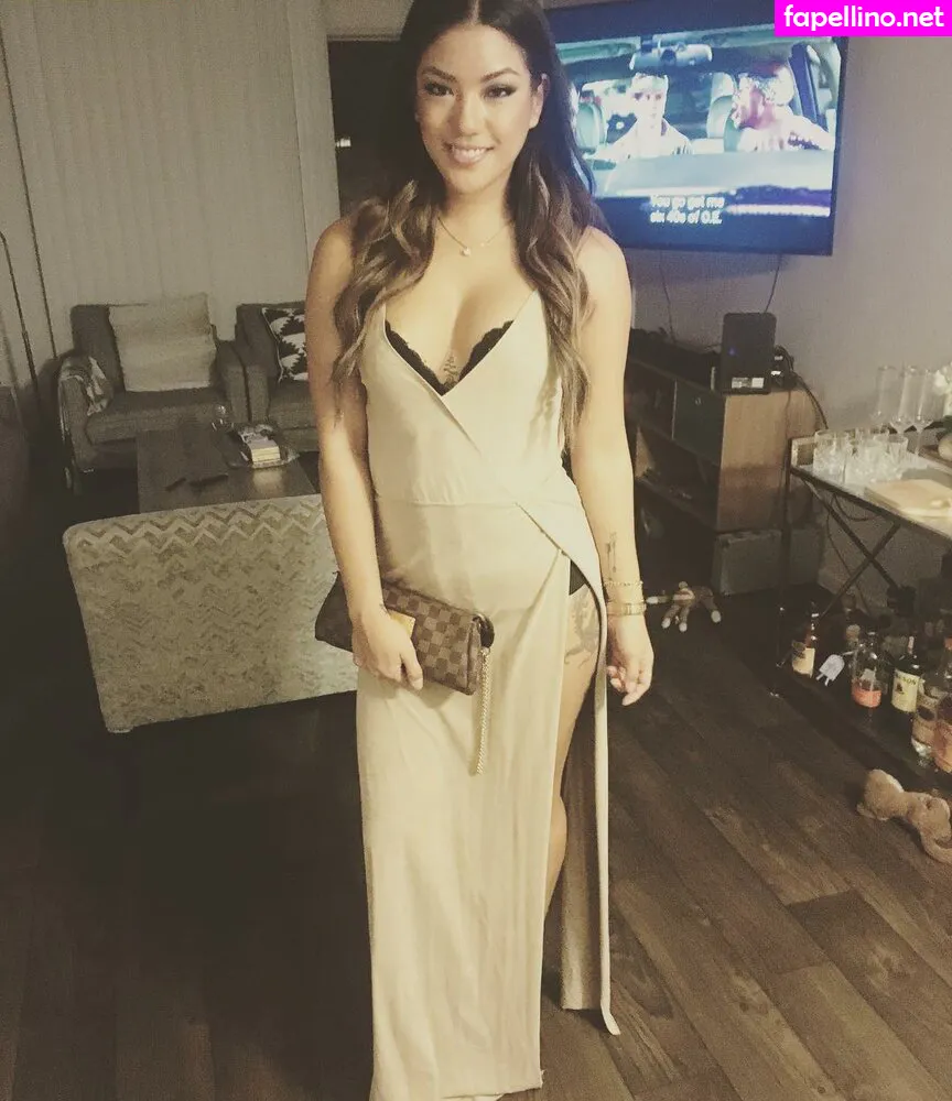 Janelleha, lovinjanelle1 Leaked Nude Picture #PeYKYFf2Xi