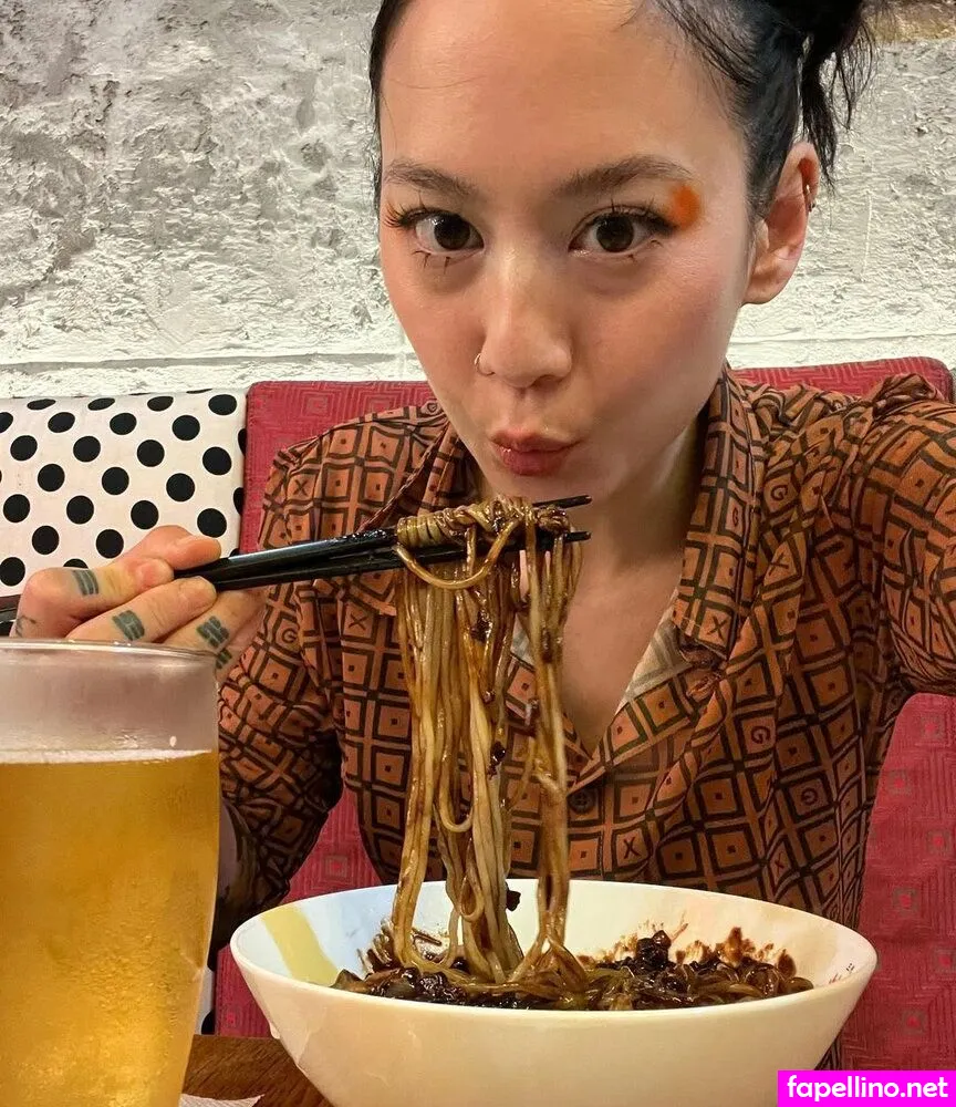 Michelle Zauner, jbrekkie Leaked Nude Picture #aTV6pTNN7Q