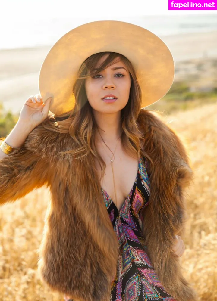 Jennettemccurdy Leaked Nude Picture #JgX2tYb9Sp