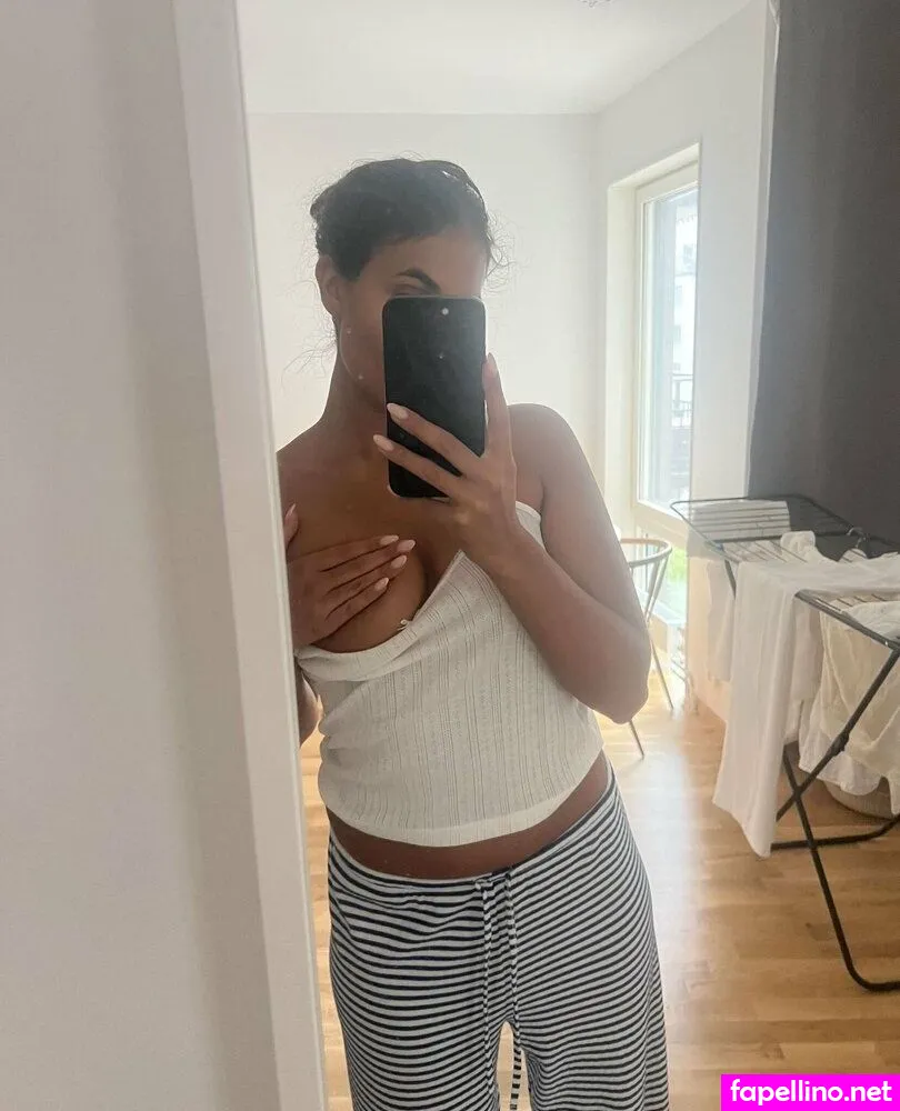 Josephineleesw, josephineswee Leaked Nude Picture #8j9DPsWdJV
