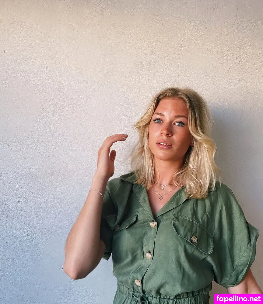 Juliiahenriksson Leaked Nude Picture #AVcXkgAMXX