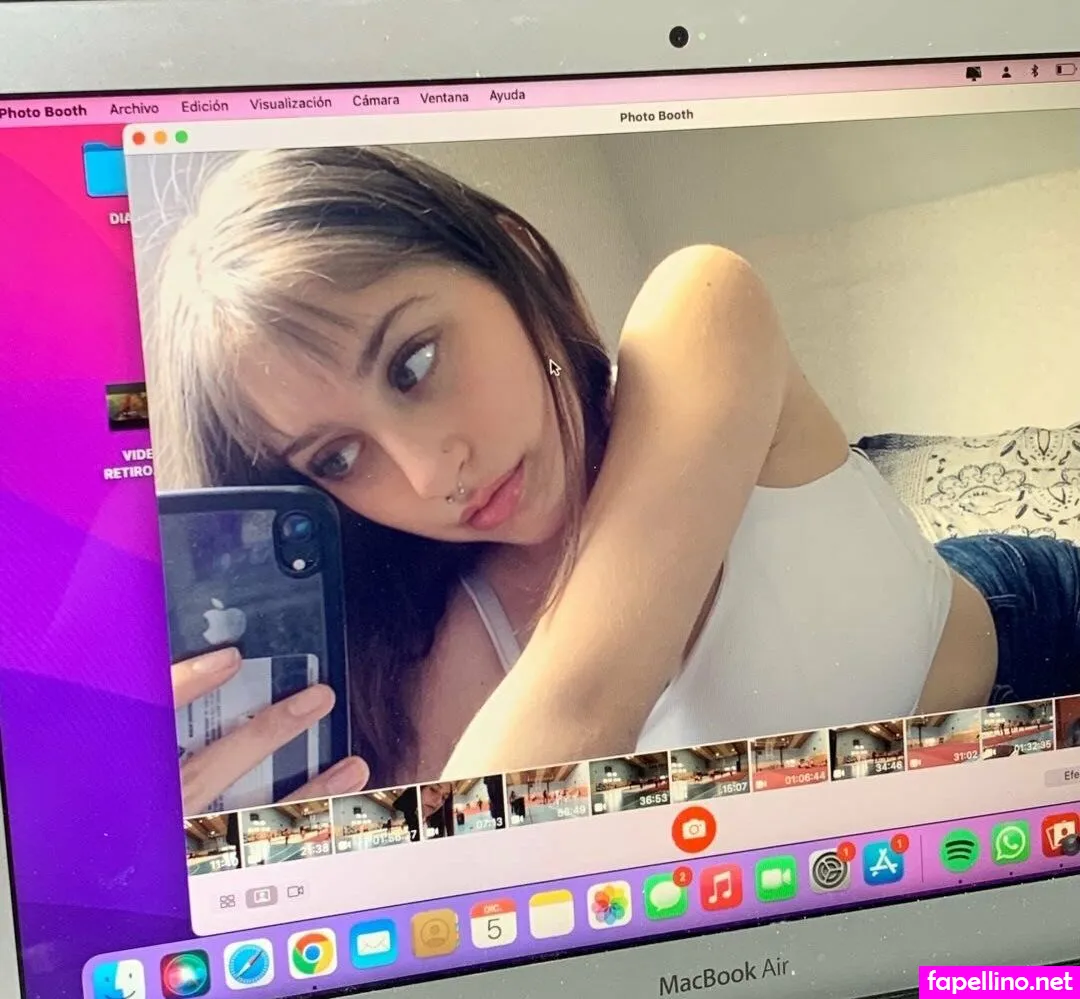 Julbby, julianalynnu, julianauu Leaked Nude Picture #IrM98Dlo0e
