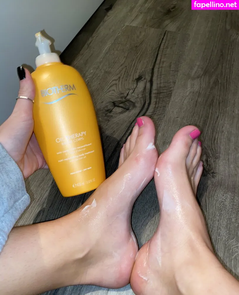Geek4feet, justmylovingfeet Leaked Nude Picture #LJO6Mx5J3s