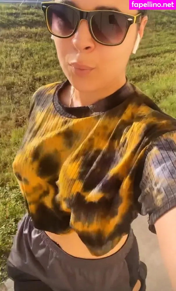 JustYeliz, yesjulz Leaked Nude Picture #8hNF3mp1s3