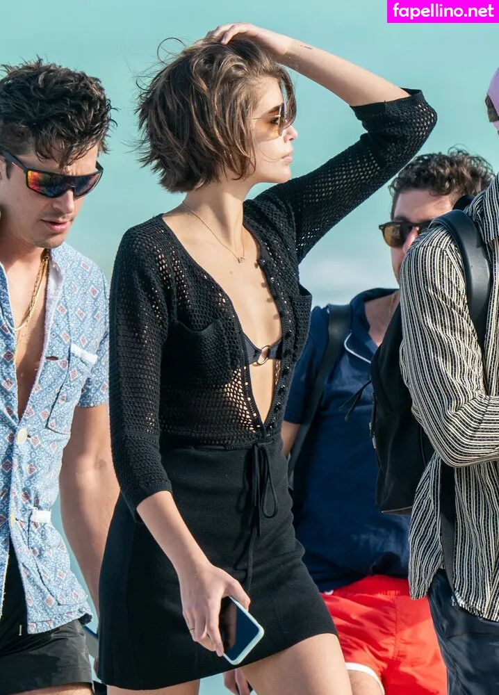 KaiaGerber Leaked Nude Picture #9TOtzHwz4C