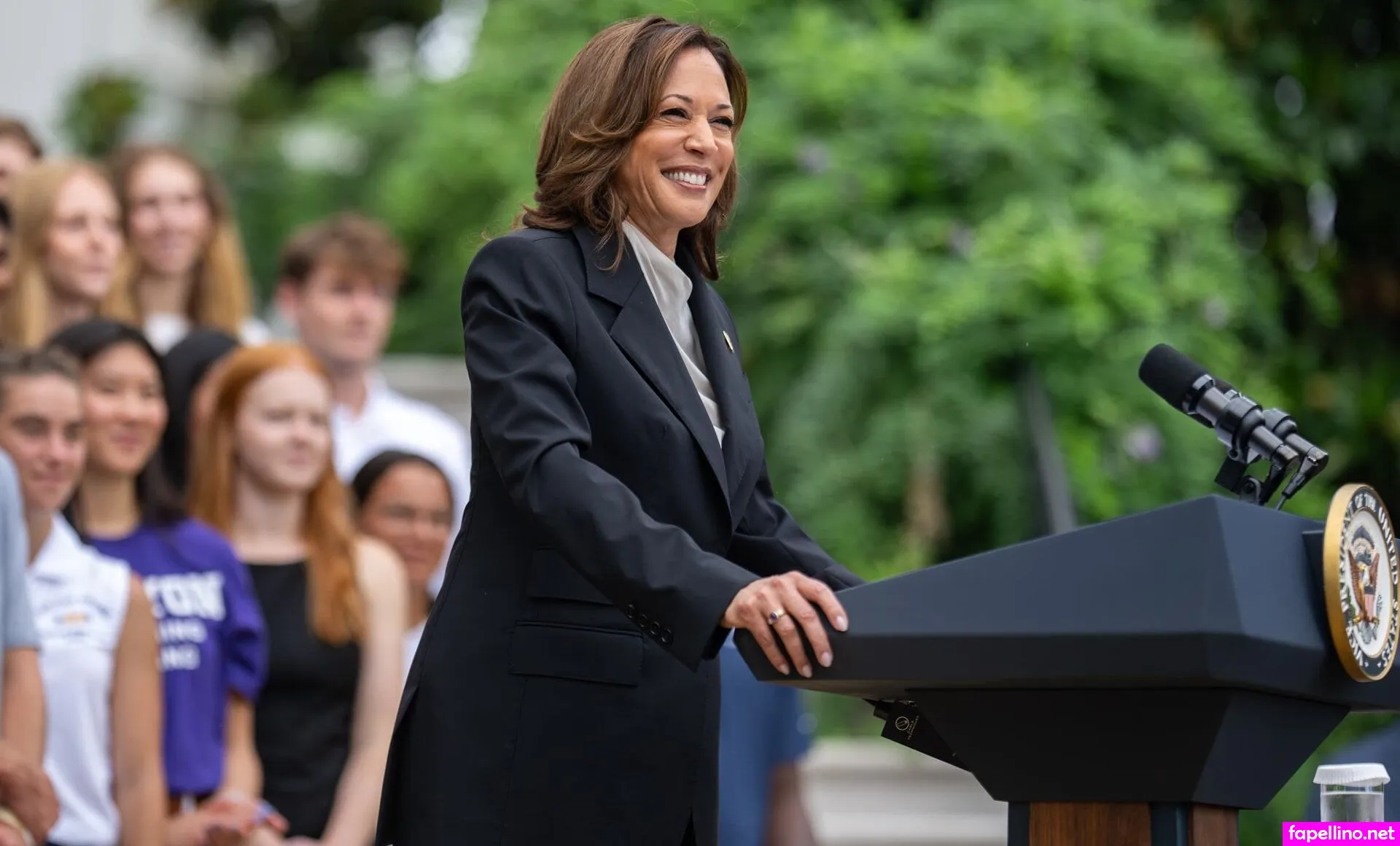 Kamala Harris Leaked Nude Picture #Tc8Eetbi8N