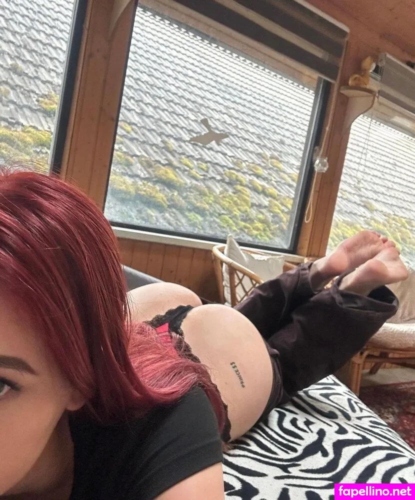Kennt sie jemand? Princess tattoo Leaked Nude Picture #3Do5blY1DL