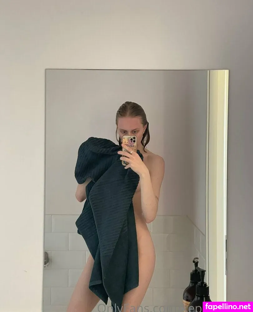 Keplerkepler, officialkepler Leaked Nude Picture #BBEVs6irEB