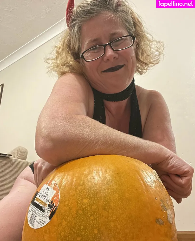 Kharis_curves, khariscurves Leaked Nude Picture #ReE8HdpaBV
